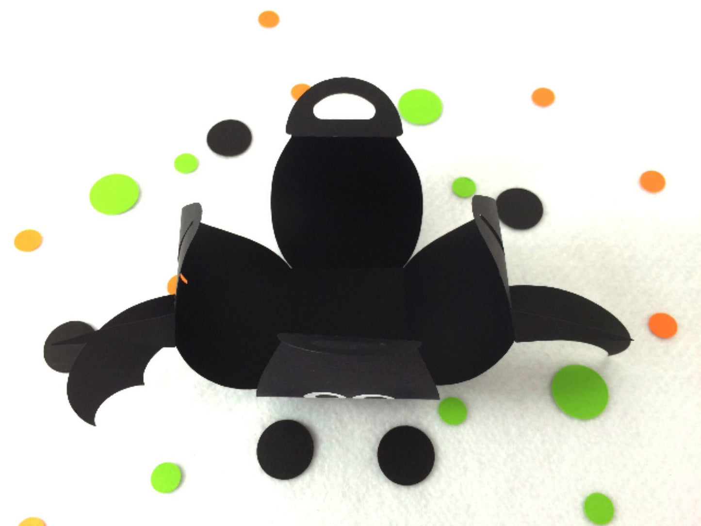 bat halloween party favor boxes: treat & goody bags